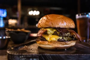 cenar cerca del RCDE Stadium